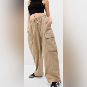 PROJECT GAP Organic Cotton Cargo Parachute Pants, runs big. Perfect for tall ppl